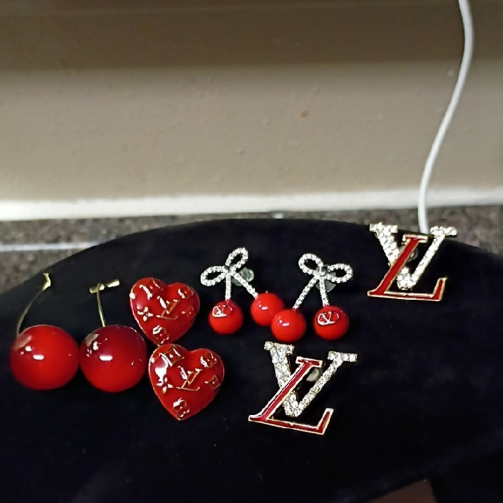 Source Unknown Red and Gold Earrings Set Waterproof